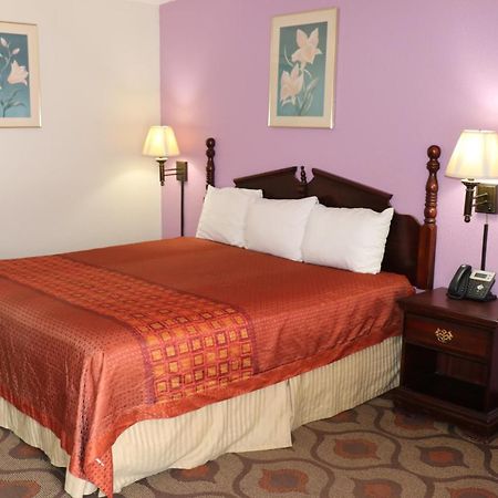 Relax Inn Mineral Wells Ngoại thất bức ảnh