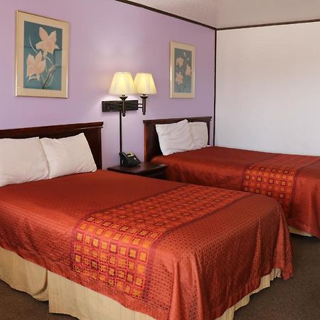 Relax Inn Mineral Wells Ngoại thất bức ảnh