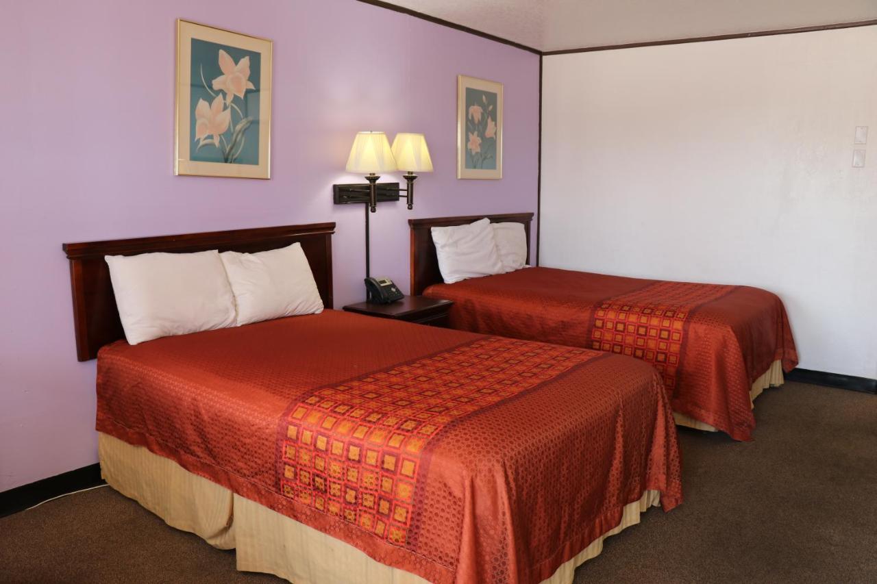 Relax Inn Mineral Wells Ngoại thất bức ảnh