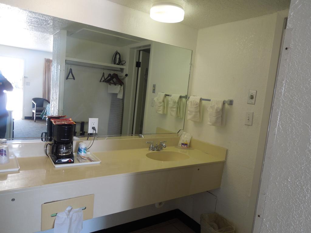 Relax Inn Mineral Wells Ngoại thất bức ảnh